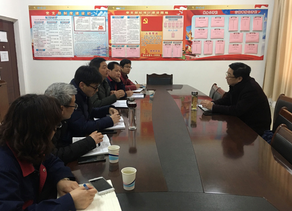 公司黨委書記王伍升到第二建筑工程事業(yè)部調(diào)研