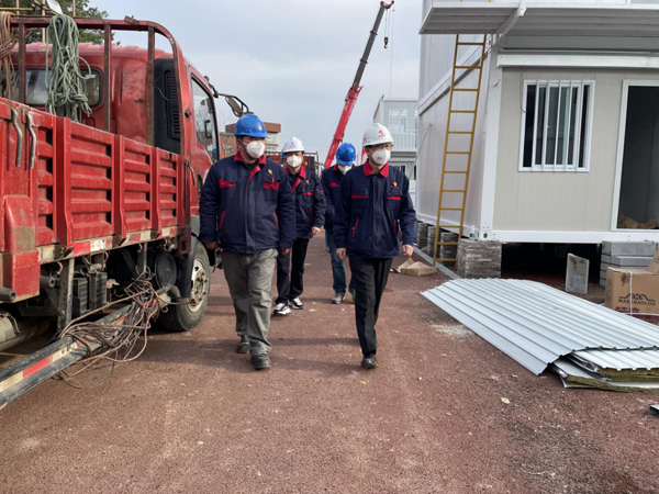 公司黨委書記檢查指導(dǎo)田家炳中學隔離點項目建設(shè)工作 公司黨委書記檢查指導(dǎo)田家炳中學隔離點項目建設(shè)工作