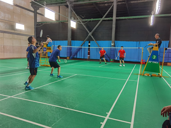 公司舉辦“建材杯”職工羽毛球友誼賽 公司舉辦“建材杯”職工羽毛球友誼賽