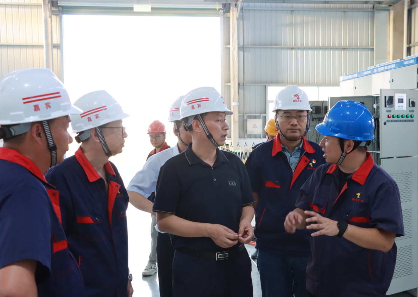 集團(tuán)公司總經(jīng)理丁士啟到公司調(diào)研 集團(tuán)公司總經(jīng)理丁士啟到公司調(diào)研