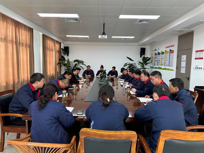 王伍升到鋼構(gòu)公司開展工作調(diào)研 王伍升到鋼構(gòu)公司開展工作調(diào)研