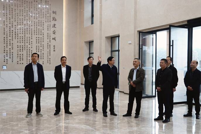 市“江淮普法行”督查組一行到公司檢查指導(dǎo) 市“江淮普法行”督查組一行到公司檢查指導(dǎo)